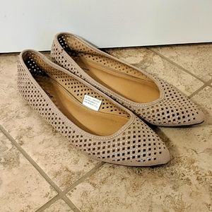 Time and Tru tan sparkle flats size 9 never worn